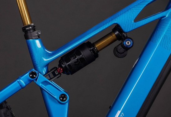 Vélo Hybrid Cube Stereo ONE77 HPC AT 800 2026