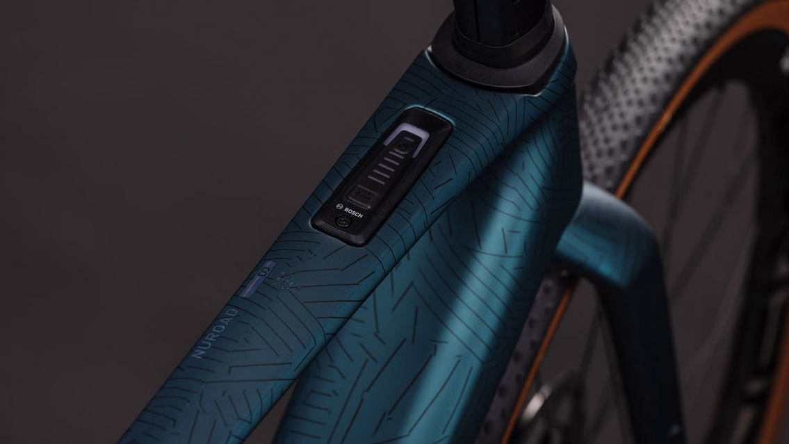 Vélo de Gravel Électrique Cube Nuroad Hybrid C:62 SLT 400X Sram Force XPLR AXS 13V 400 Wh 700 mm Vert Royal Crisscross 2026