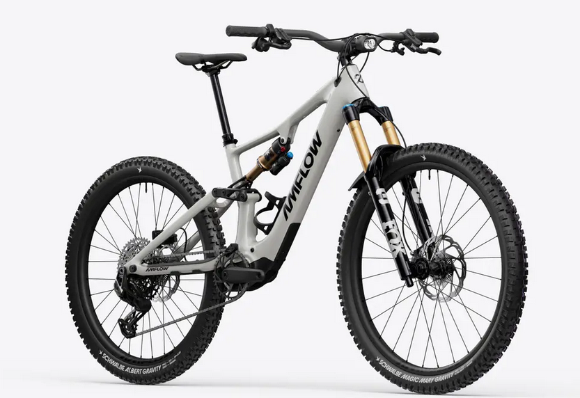 NOUVEAUX MONSTRE Amflow PX Carbon Pro - L 2026