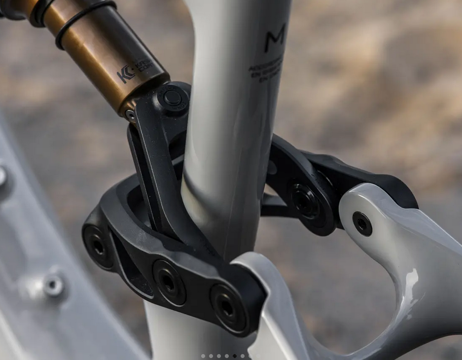 NOUVEAUX MONSTRE Amflow PX Carbon Pro - L 2026