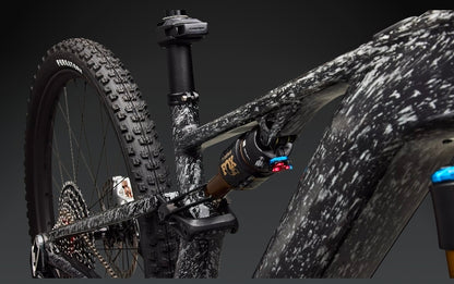 Velo electrique Specialized 
S-Works Turbo Levo R
Couple de 111 Nm, puissance de 850 W, batterie de 840W 2026