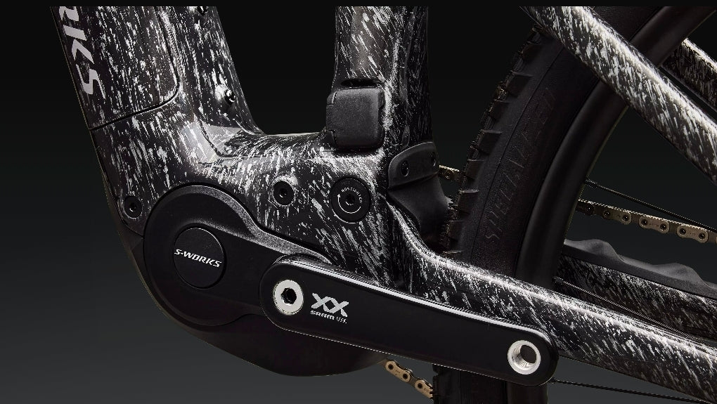 Velo electrique Specialized 
S-Works Turbo Levo R
Couple de 111 Nm, puissance de 850 W, batterie de 840W 2026