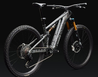 Velo electrique Specialized 
S-Works Turbo Levo R
Couple de 111 Nm, puissance de 850 W, batterie de 840W 2026