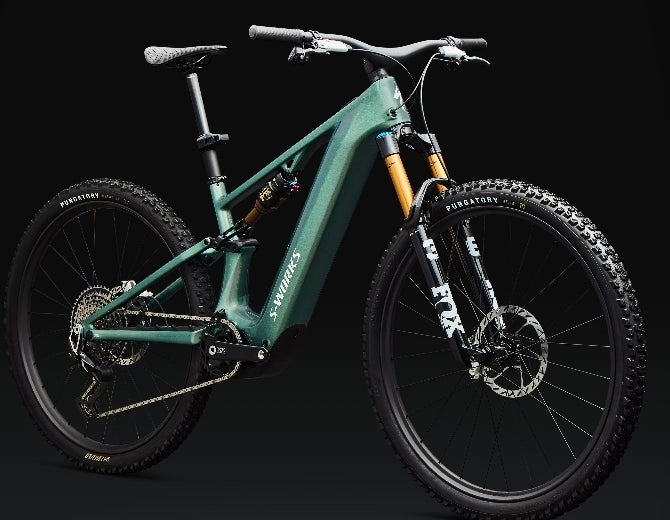 Velo electrique Specialized 
S-Works Turbo Levo R
Couple de 111 Nm, puissance de 850 W, batterie de 840W 2026