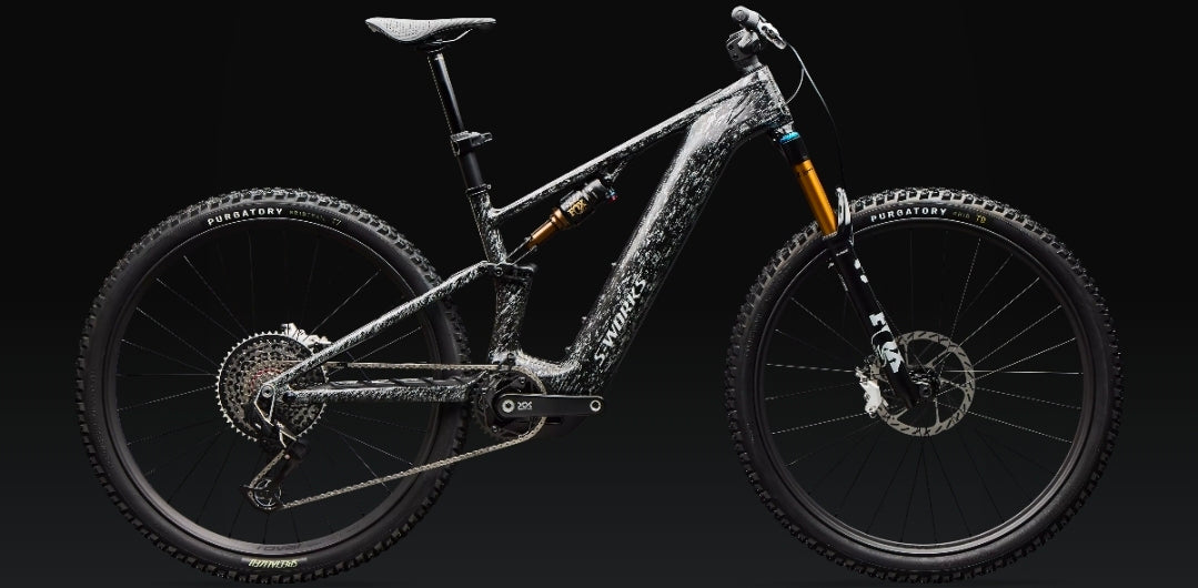 Velo electrique Specialized 
S-Works Turbo Levo R
Couple de 111 Nm, puissance de 850 W, batterie de 840W 2026